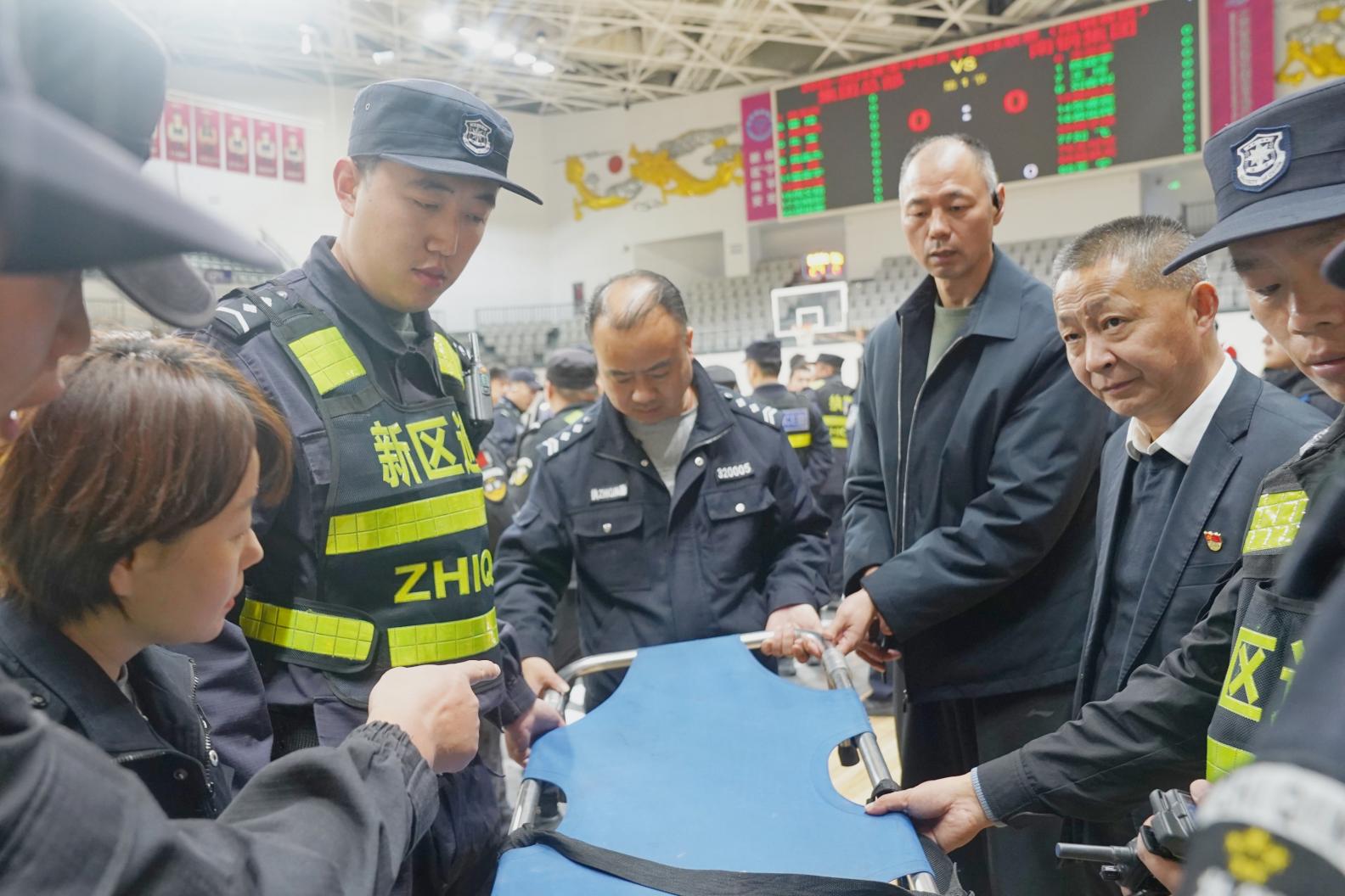 E:/25.12.10后 上傳網(wǎng)站留存/“保安衛(wèi)士”護(hù)航，熱血燃賽場！——南京市保安服務(wù)有限公司大廠分公司保障WCBA女籃聯(lián)賽激情開燃/照片/微信圖片_20251210133623_254_1.jpg微信圖片_20251210133623_254_1